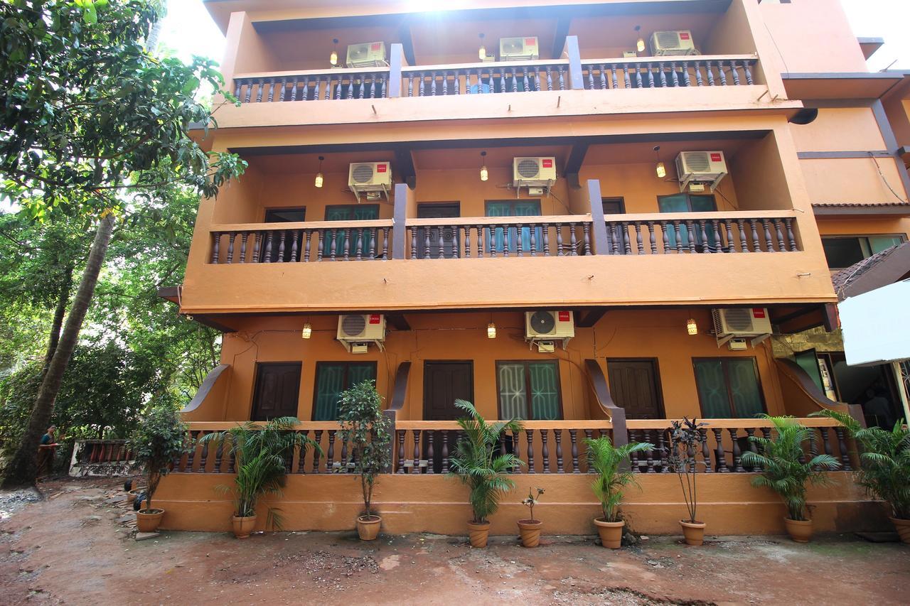 Oyo 10227 Sai Residency Baga Luaran gambar